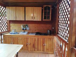 Гостевой дом Гостевой дом Олимп Пицунда Трехместный номер «Комфорт» с душем-6