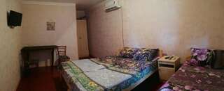 Гостевой дом Гостевой дом Олимп Пицунда Трехместный номер «Комфорт» с душем-9