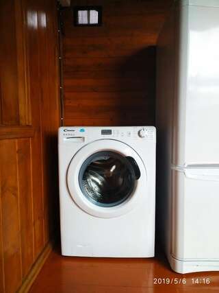 Гостевой дом Гостевой дом Олимп Пицунда Трехместный номер «Комфорт» с душем-12