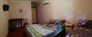 Гостевой дом Гостевой дом Олимп Пицунда Трехместный номер «Комфорт» с душем-26